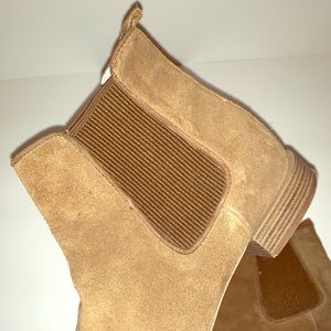 Zara tan leather Chelsea boots